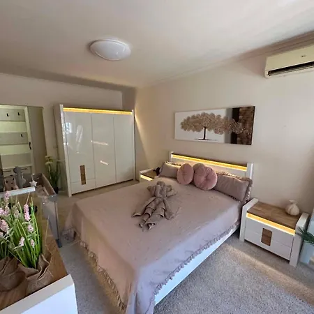 Boutique Zoya Apartment *